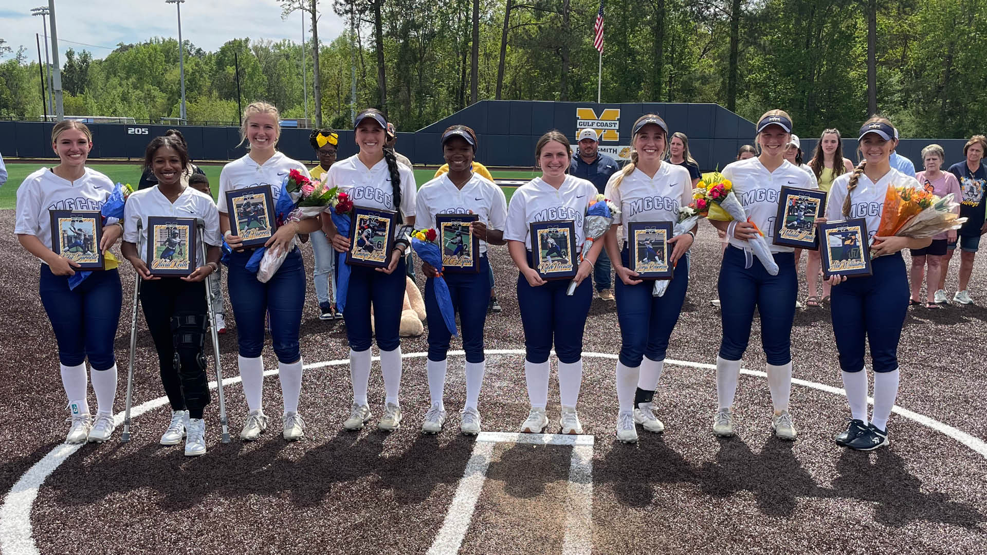 Bulldogs sweep on Sophomore Day
