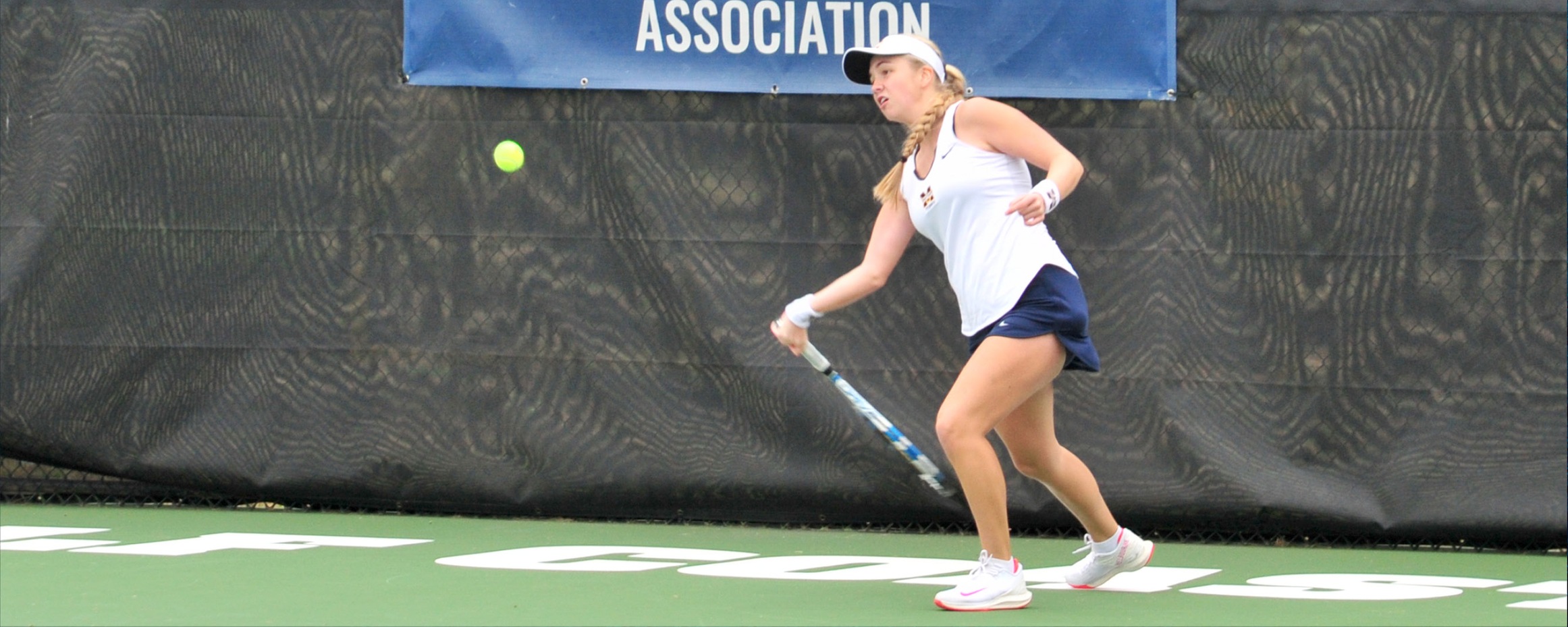 Lopareva leads duo to national tournament