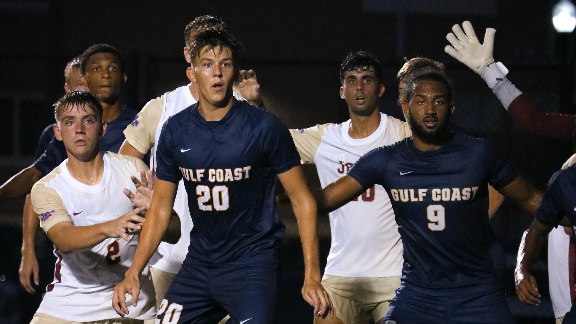 No. 5 Bulldogs kick off conference play